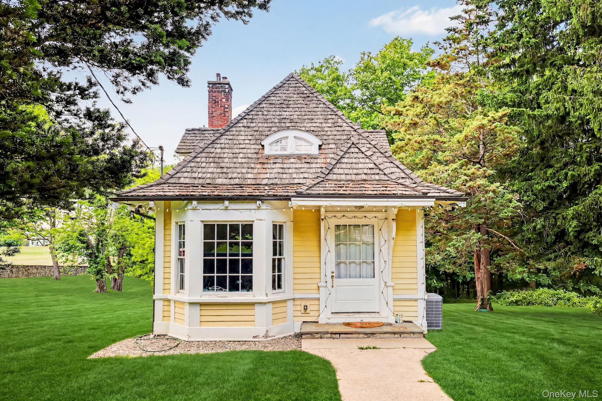 Single Family Westwood Drive Westchester County, NY 10549, MLS-000006-16