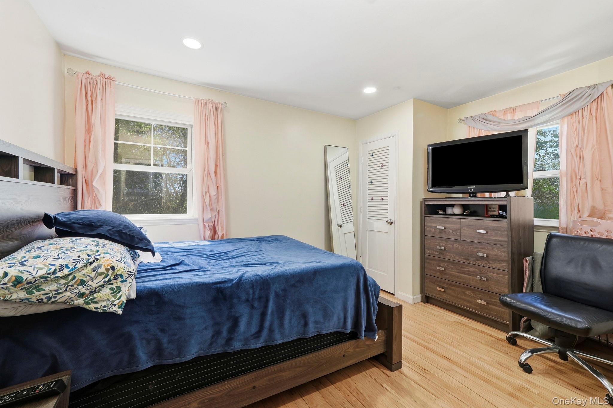Single Family Hillview Drive  Dutchess County, NY 12603, MLS-000018-21