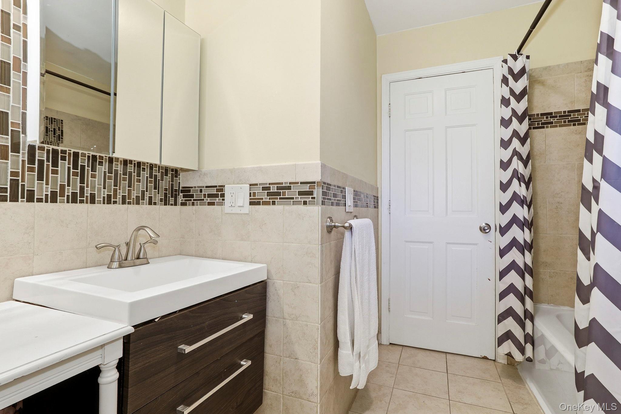 Single Family Hillview Drive  Dutchess County, NY 12603, MLS-000018-24