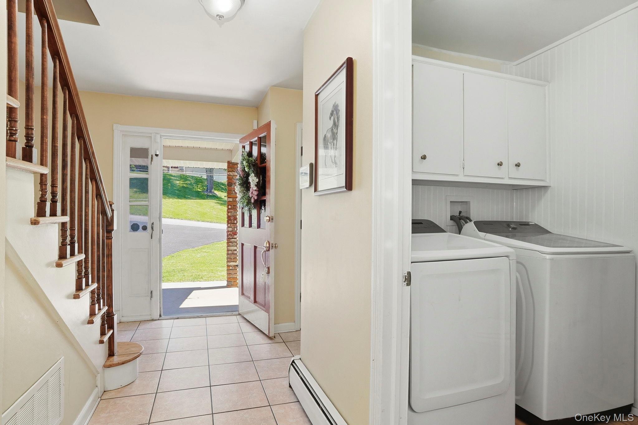 Single Family Hillview Drive  Dutchess County, NY 12603, MLS-000018-27