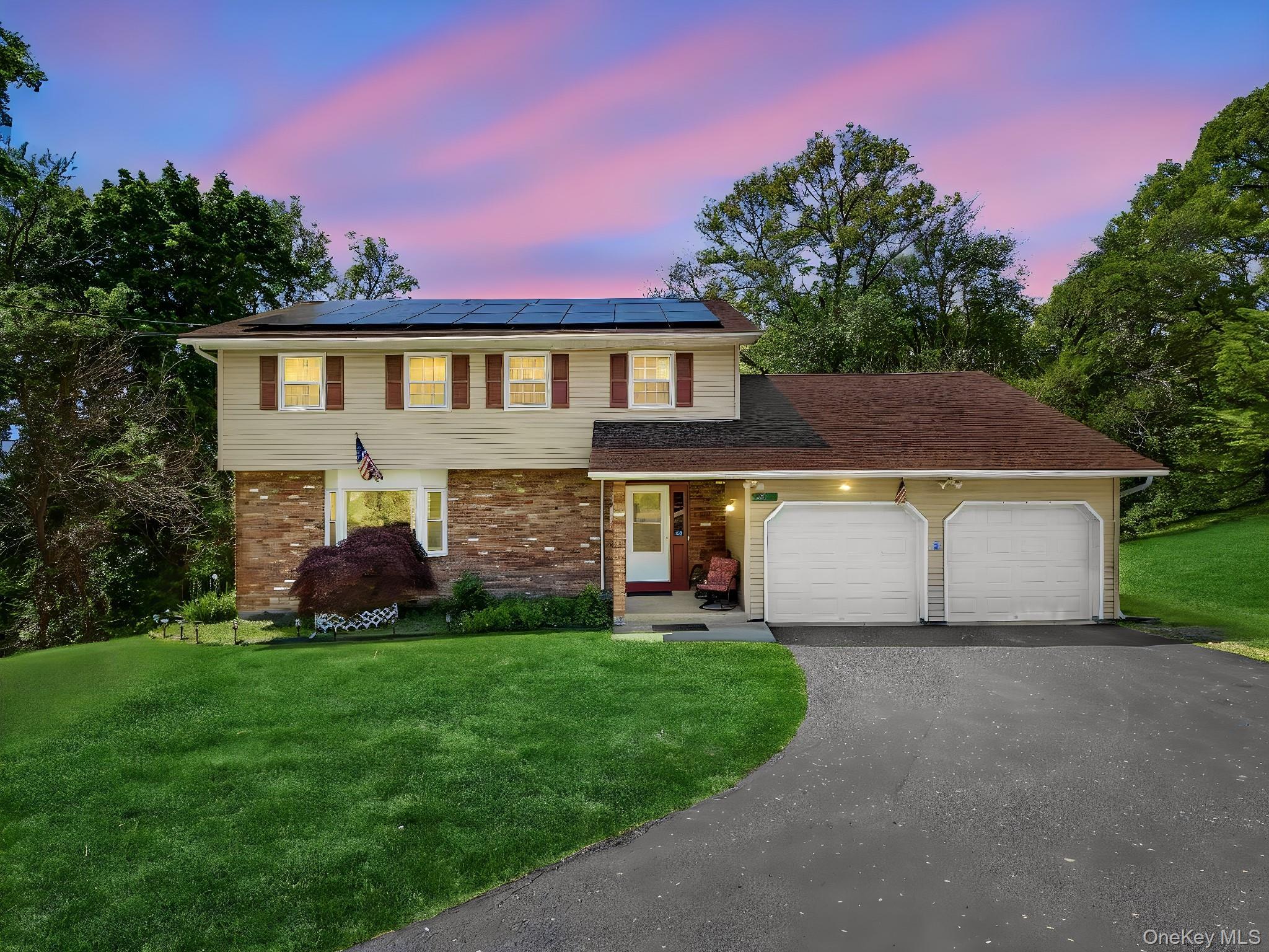 Single Family Hillview Drive  Dutchess County, NY 12603, MLS-000018-38