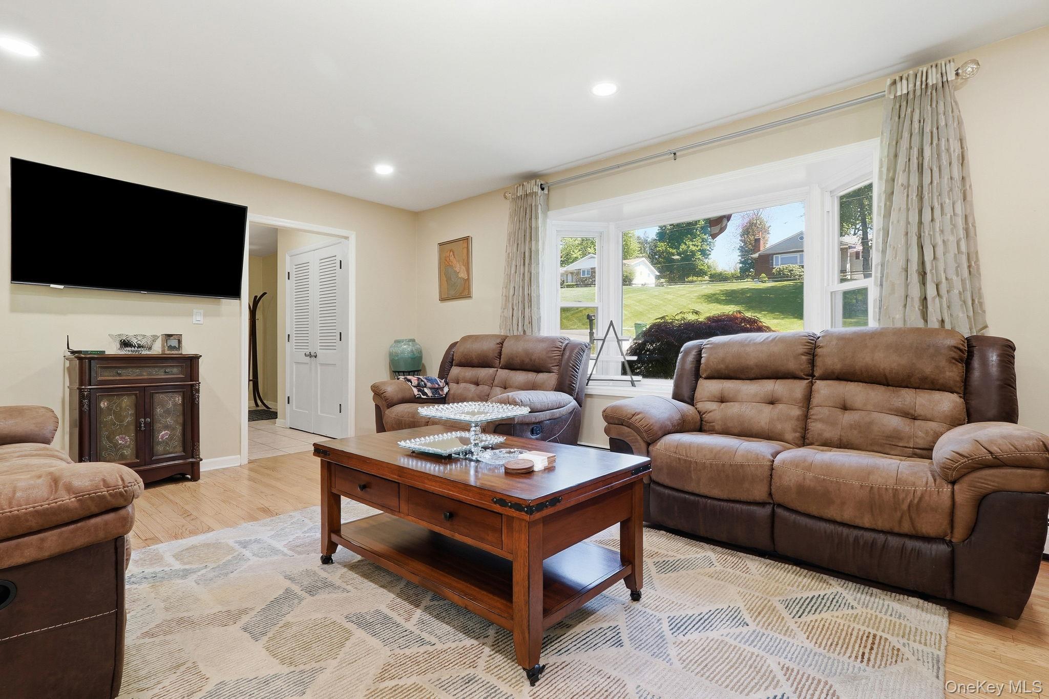 Single Family Hillview Drive  Dutchess County, NY 12603, MLS-000018-5