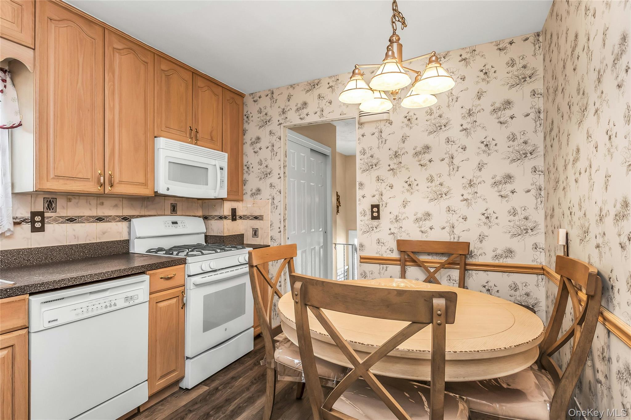 Single Family 91st Queens, NY 11414, MLS-000022-13