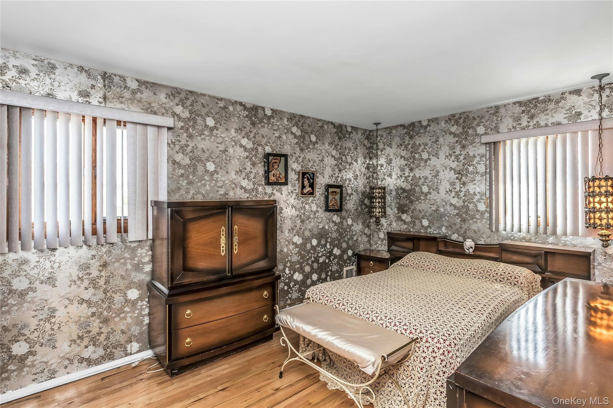 Single Family 91st Queens, NY 11414, MLS-000022-14
