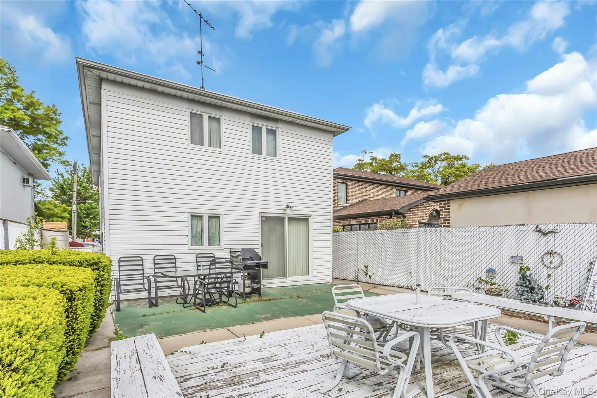 Single Family 91st  Queens, NY 11414, MLS-000022-26