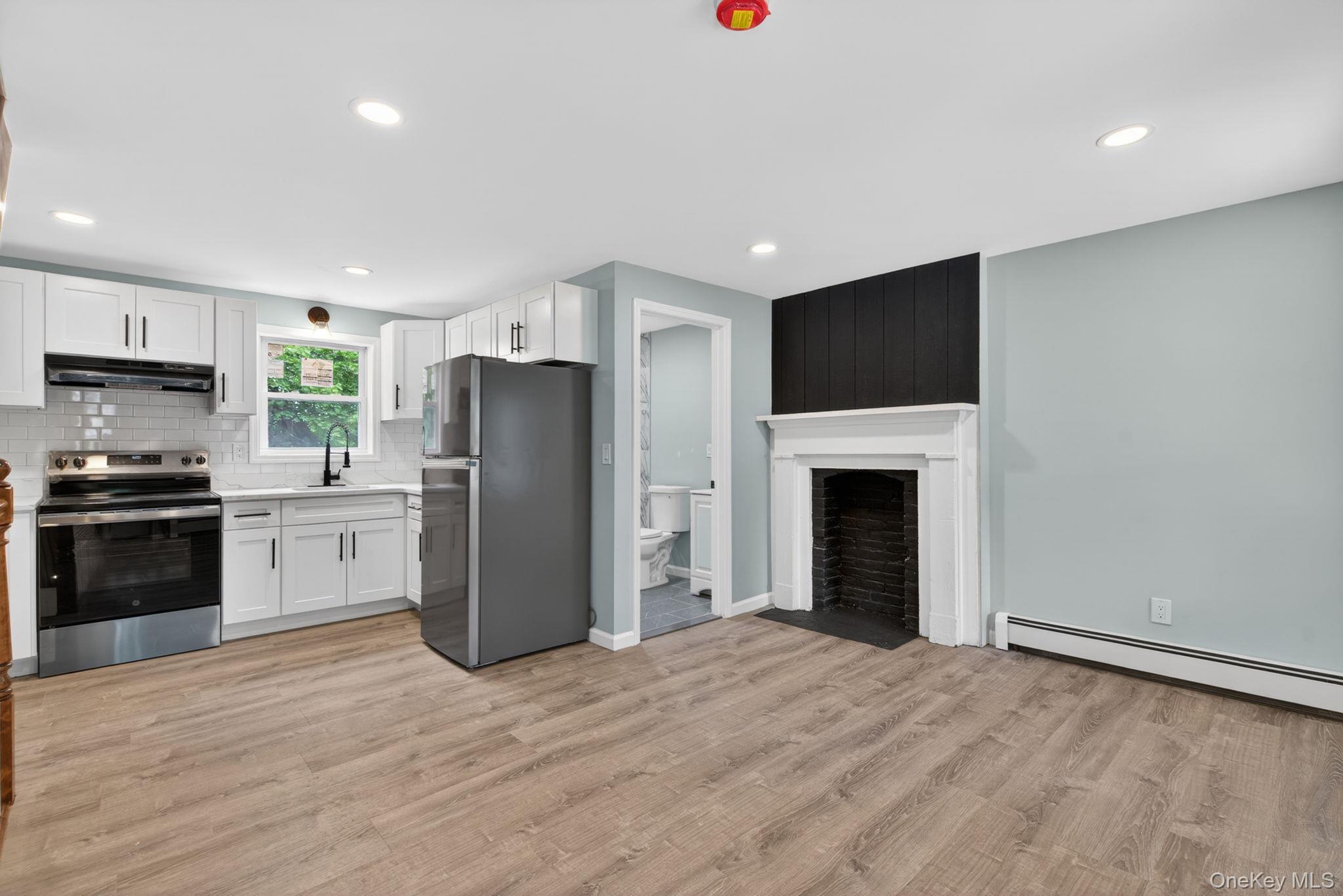 Single Family N Clinton Street Dutchess County, NY 12601, MLS-000024-7