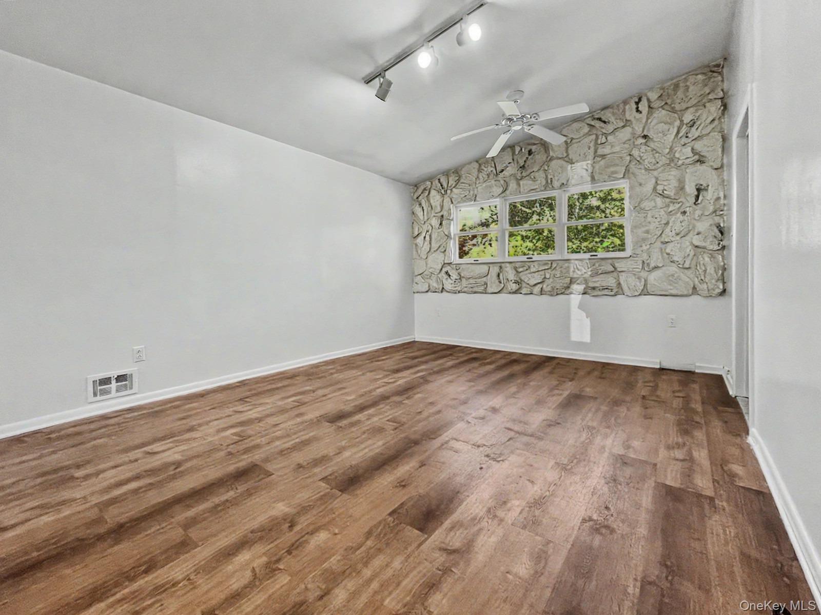 Single Family Lake Shore Sullivan County, NY 12775, MLS-000030-15