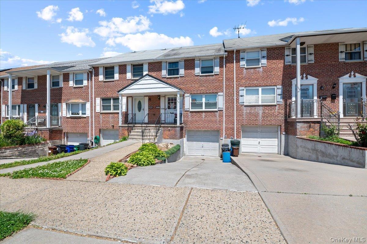 Single Family 65th Queens, NY 11362, MLS-000036-22