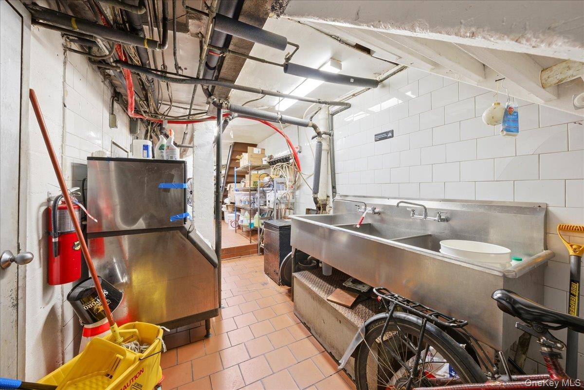 Single Family 2nd Manhattan, NY 10021, MLS-000040-17