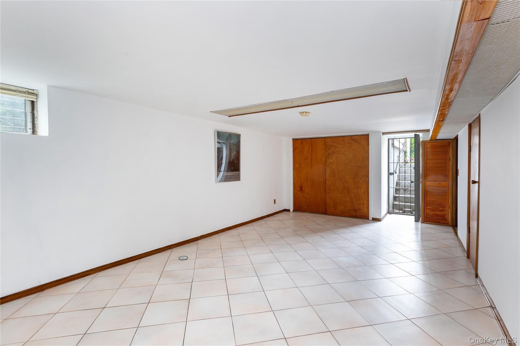 Single Family 74th Queens, NY 11373, MLS-000045-11