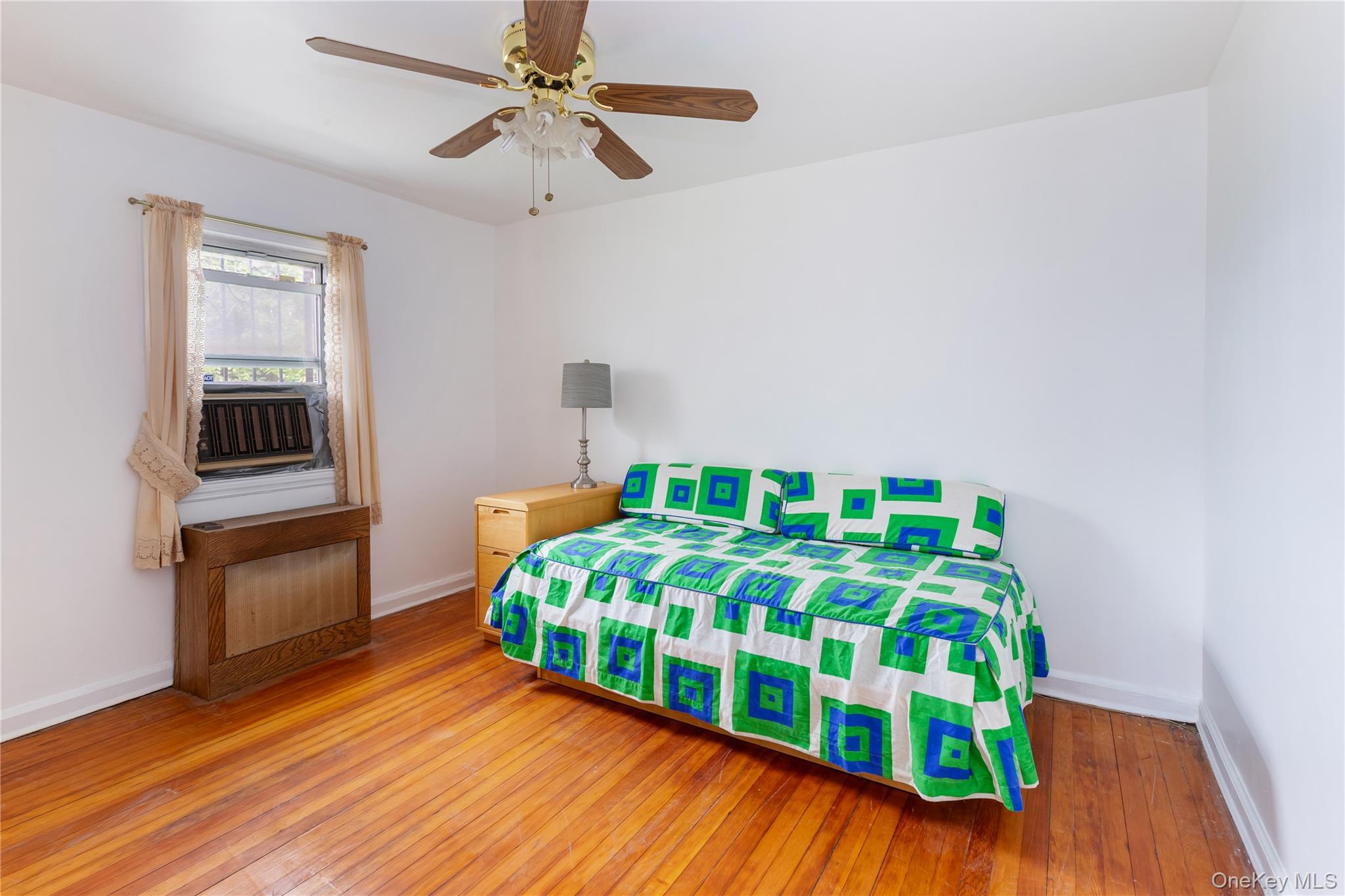 Single Family 74th Queens, NY 11373, MLS-000045-9