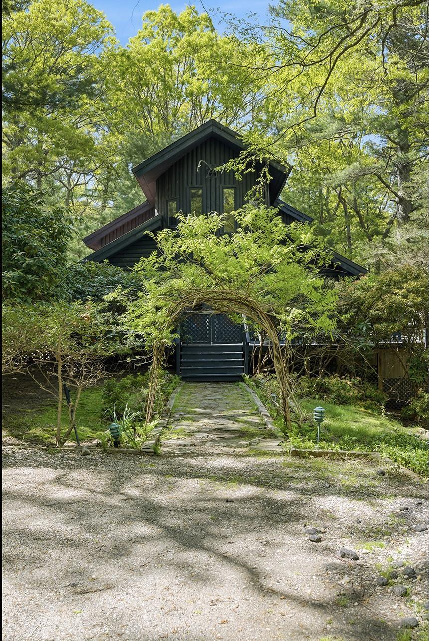 Single Family Bull Path  Suffolk County, NY 11937, MLS-000080-21
