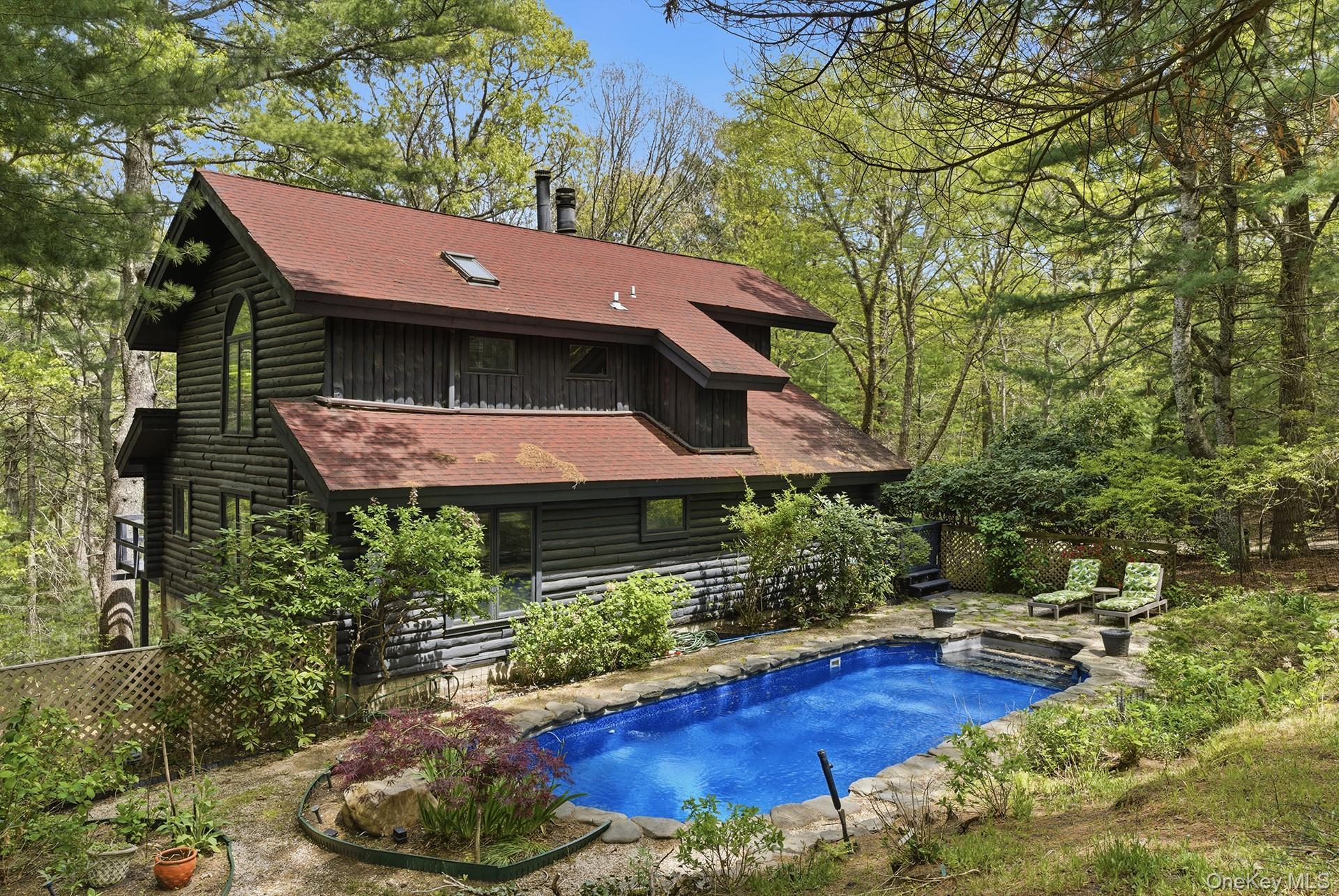 Single Family Bull Path  Suffolk County, NY 11937, MLS-000080-25