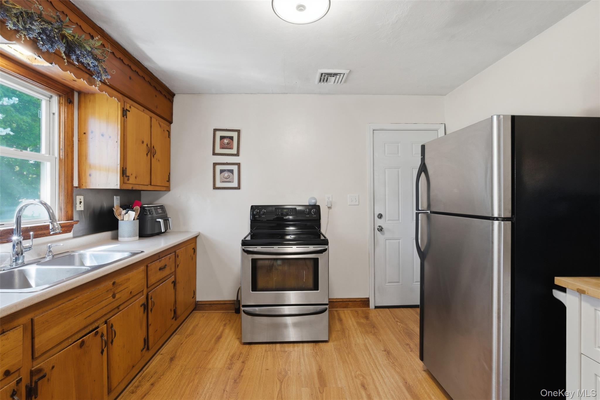 Single Family Stori Road Orange County, NY 12550, MLS-000082-9