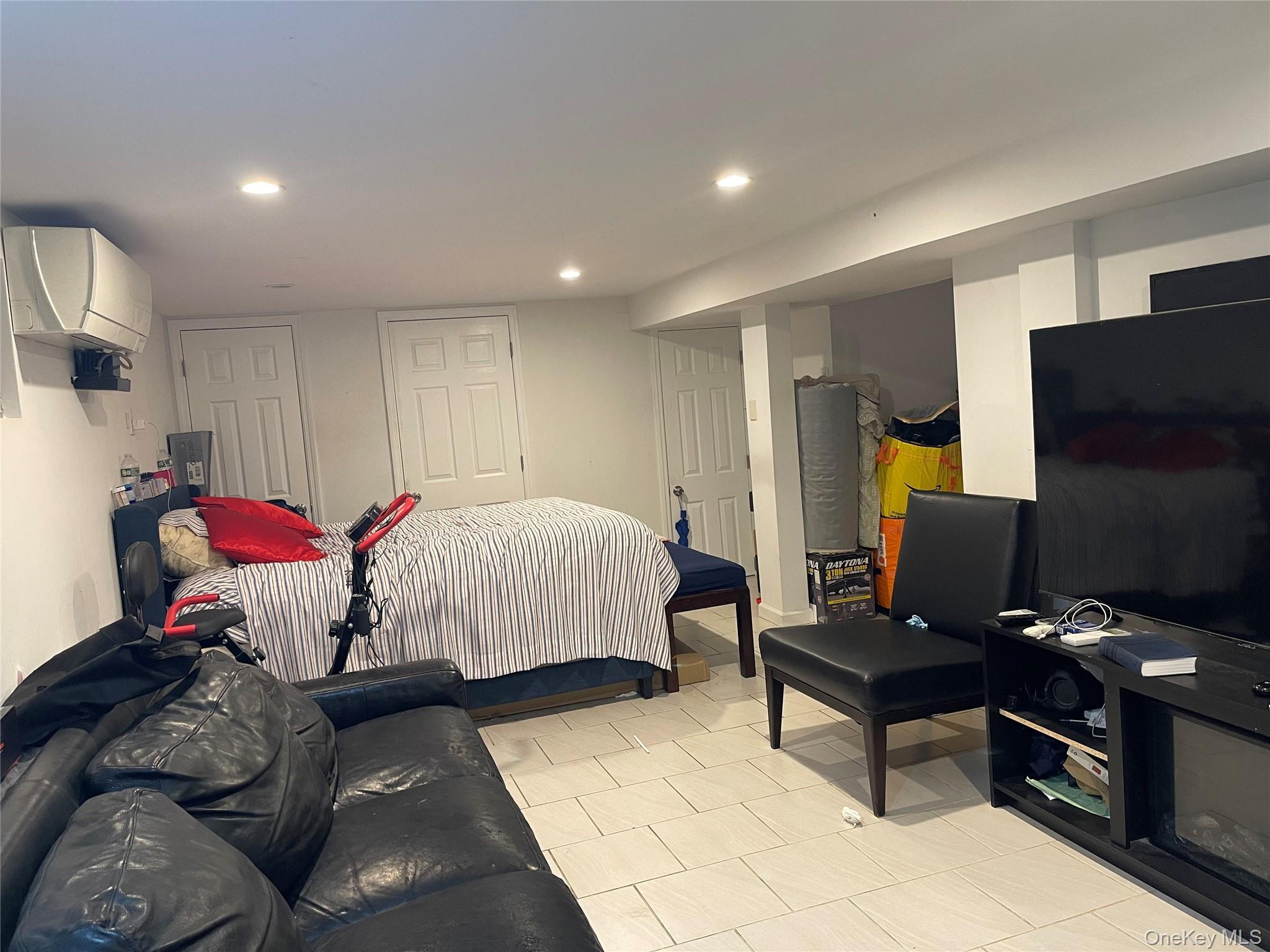 Single Family 126th Queens, NY 11419, MLS-000098-4
