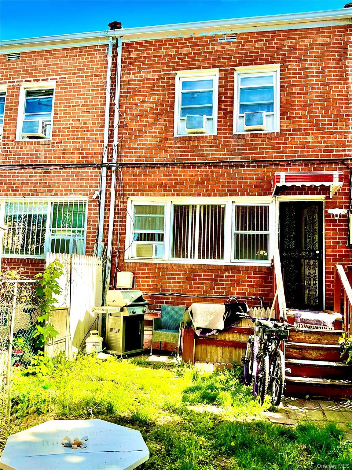 Single Family 48 Queens, NY 11364, MLS-000118-9