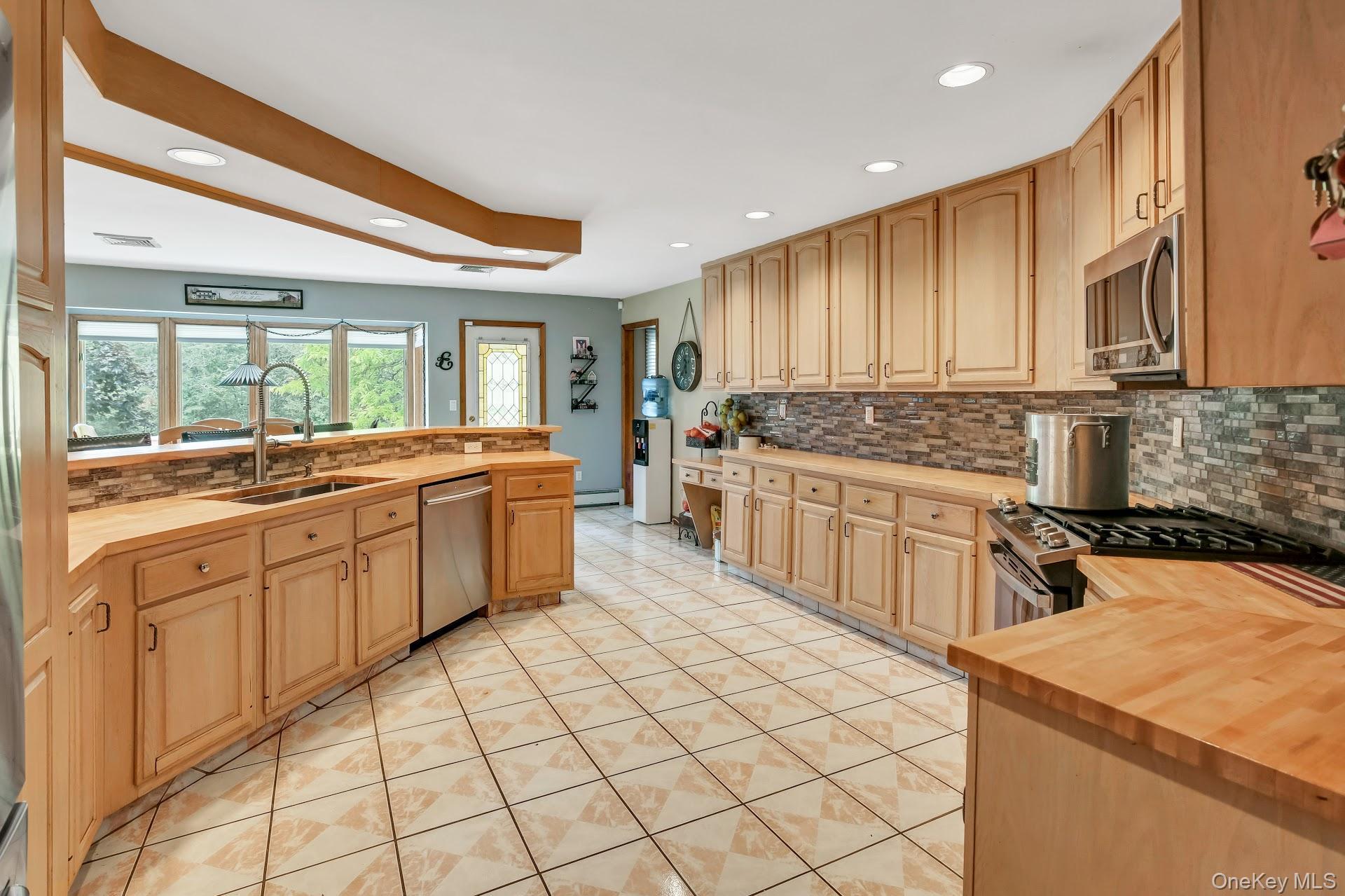 Single Family Oxford Road Orange County, NY 10918, MLS-000137-11