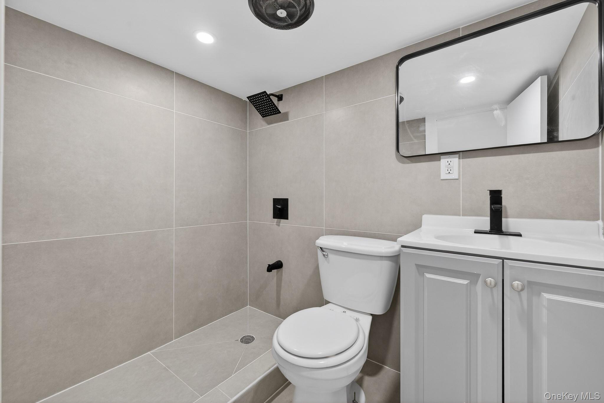 Single Family 123rd Avenue  Queens, NY 11436, MLS-000158-10