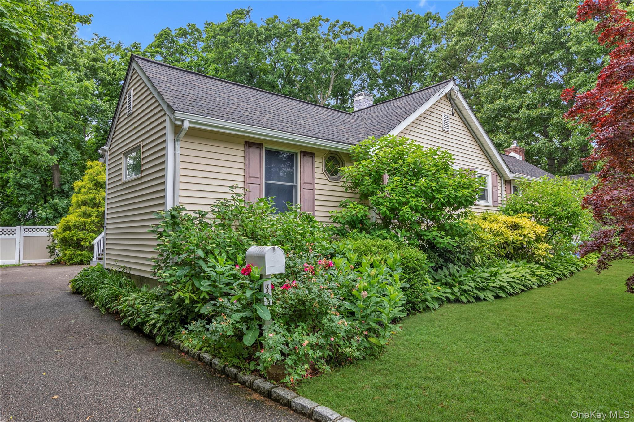 Single Family Union Avenue  Suffolk County, NY 11701, MLS-000173-2