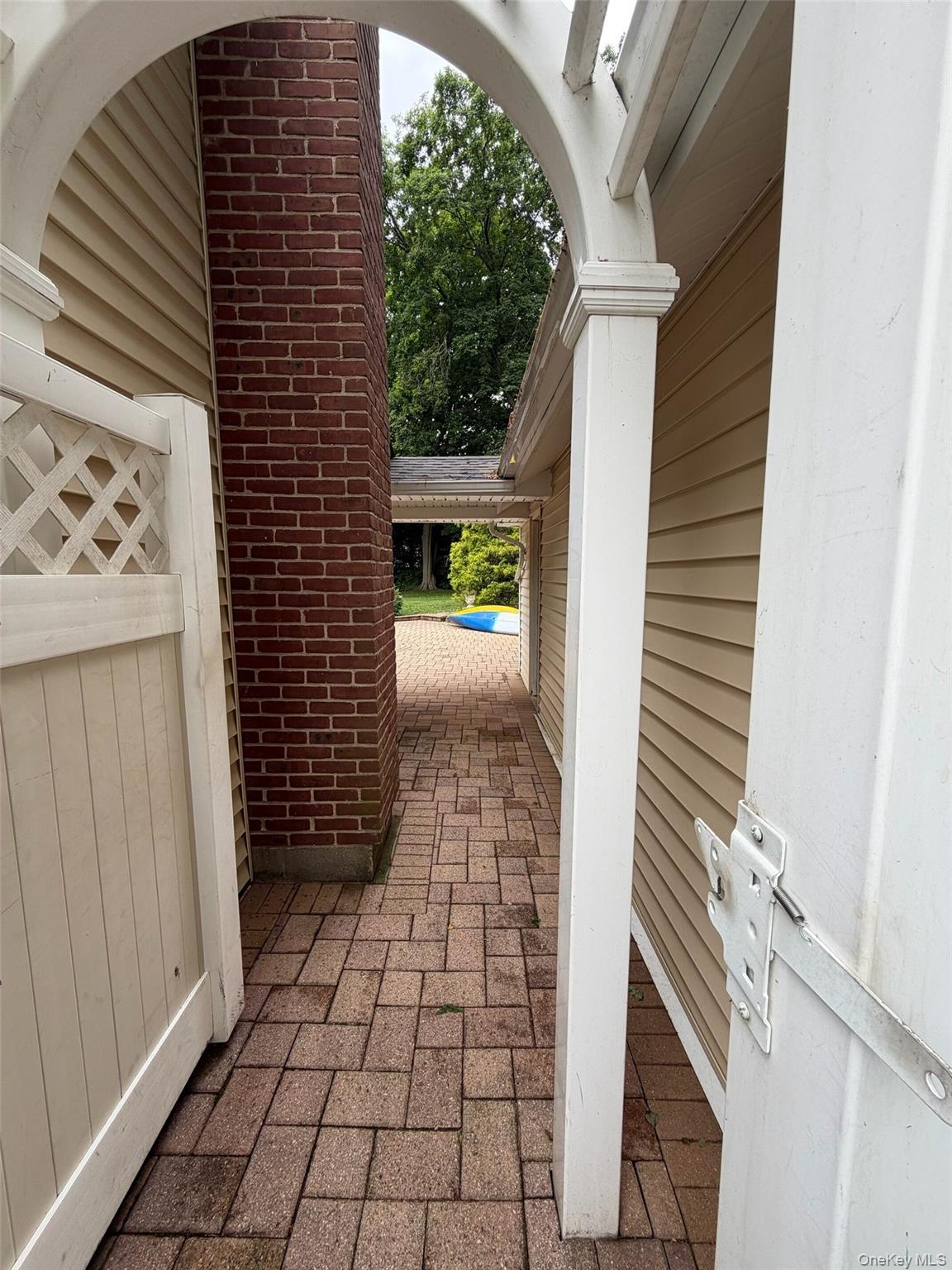 Single Family Union Avenue  Suffolk County, NY 11701, MLS-000173-6