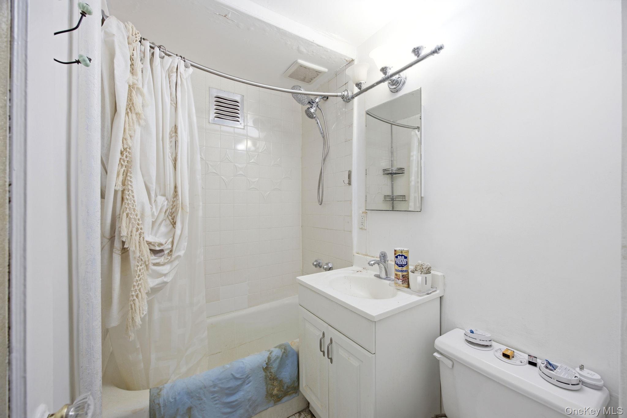 Single Family 33rd Avenue Queens, NY 11106, MLS-1000194-11