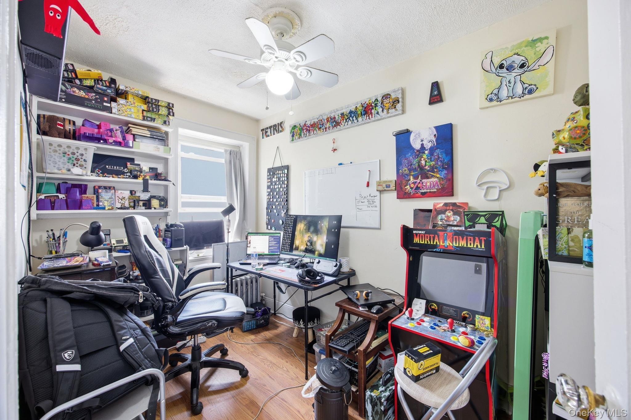 Single Family 33rd Avenue Queens, NY 11106, MLS-1000194-15
