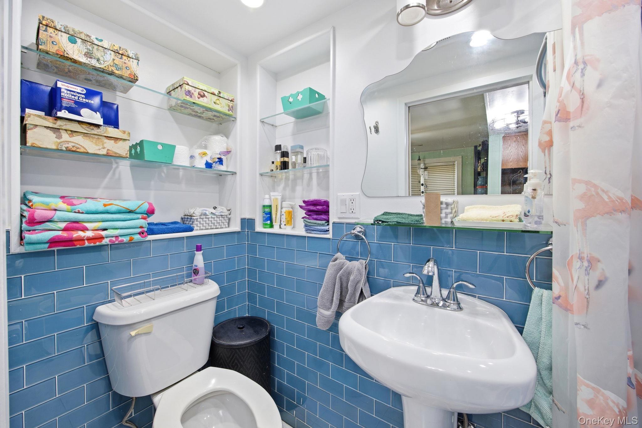 Single Family 33rd Avenue Queens, NY 11106, MLS-1000194-21
