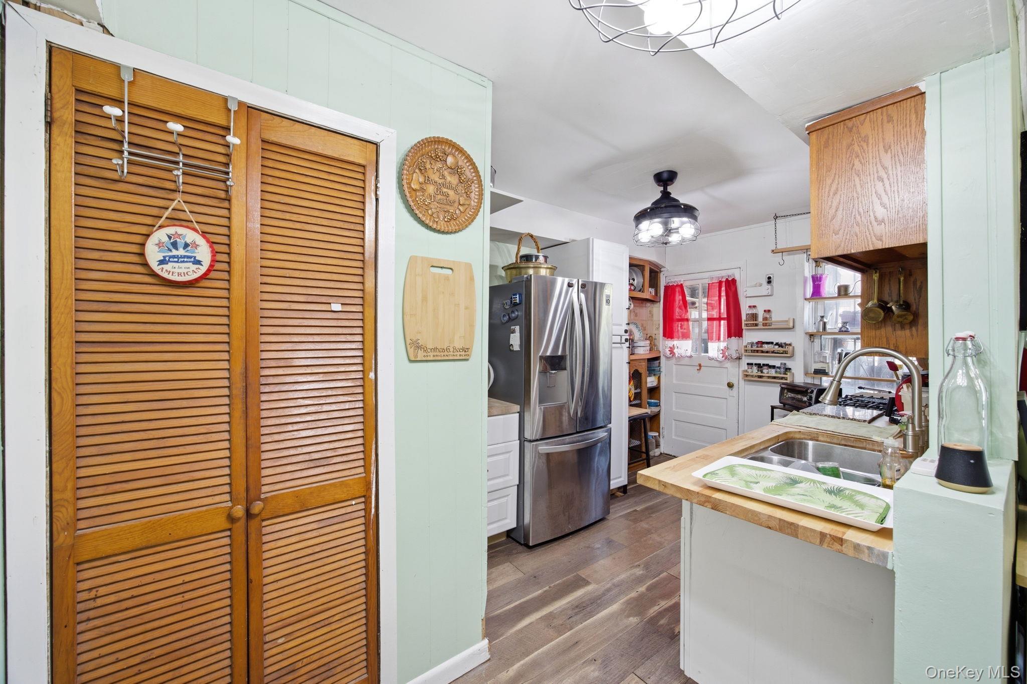 Single Family 33rd Avenue Queens, NY 11106, MLS-1000194-9