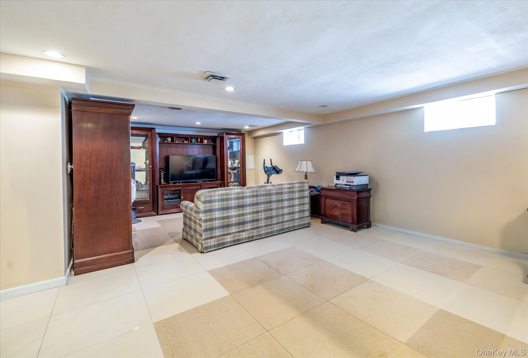 Single Family Lorentz Street  Nassau County, NY 11003, MLS-1000197-18