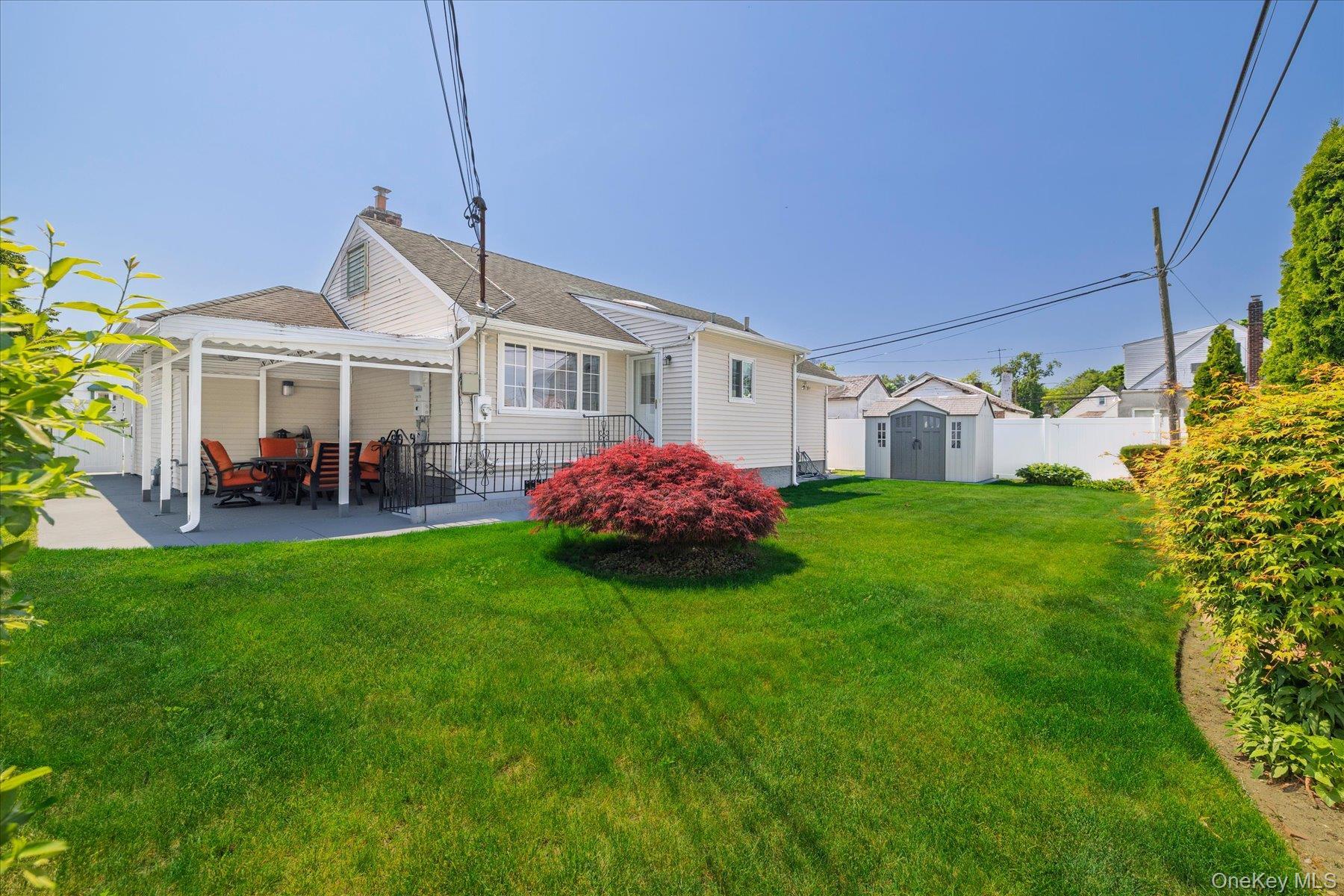 Single Family Lorentz Street  Nassau County, NY 11003, MLS-1000197-22