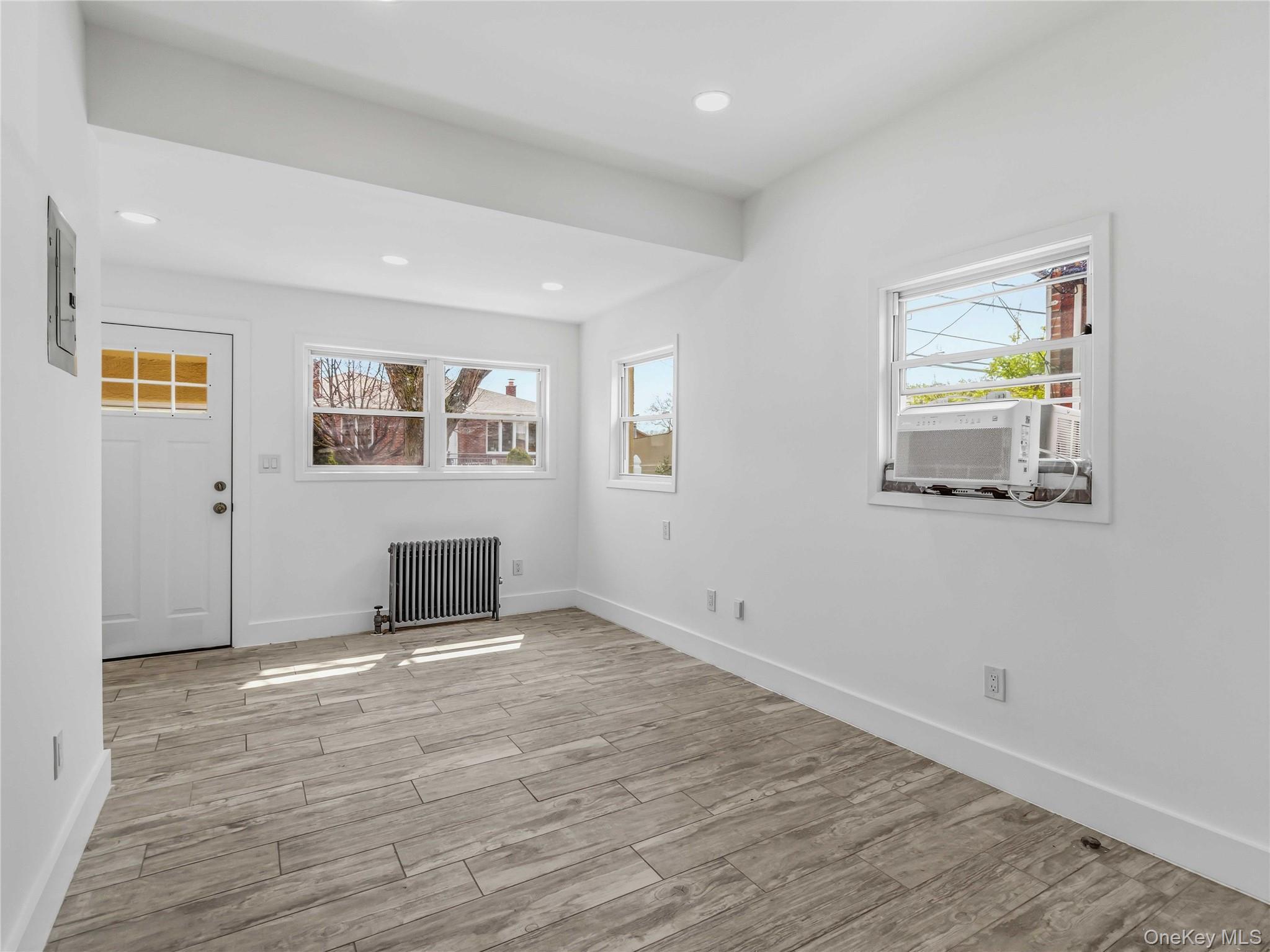 Single Family 48th Queens, NY 11105, MLS-1000215-15