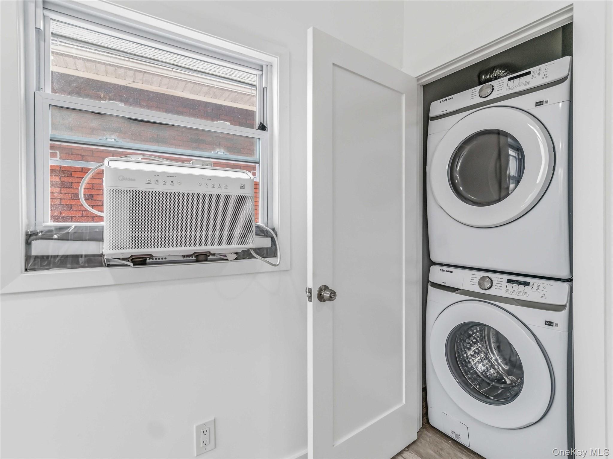 Single Family 48th Queens, NY 11105, MLS-1000215-16