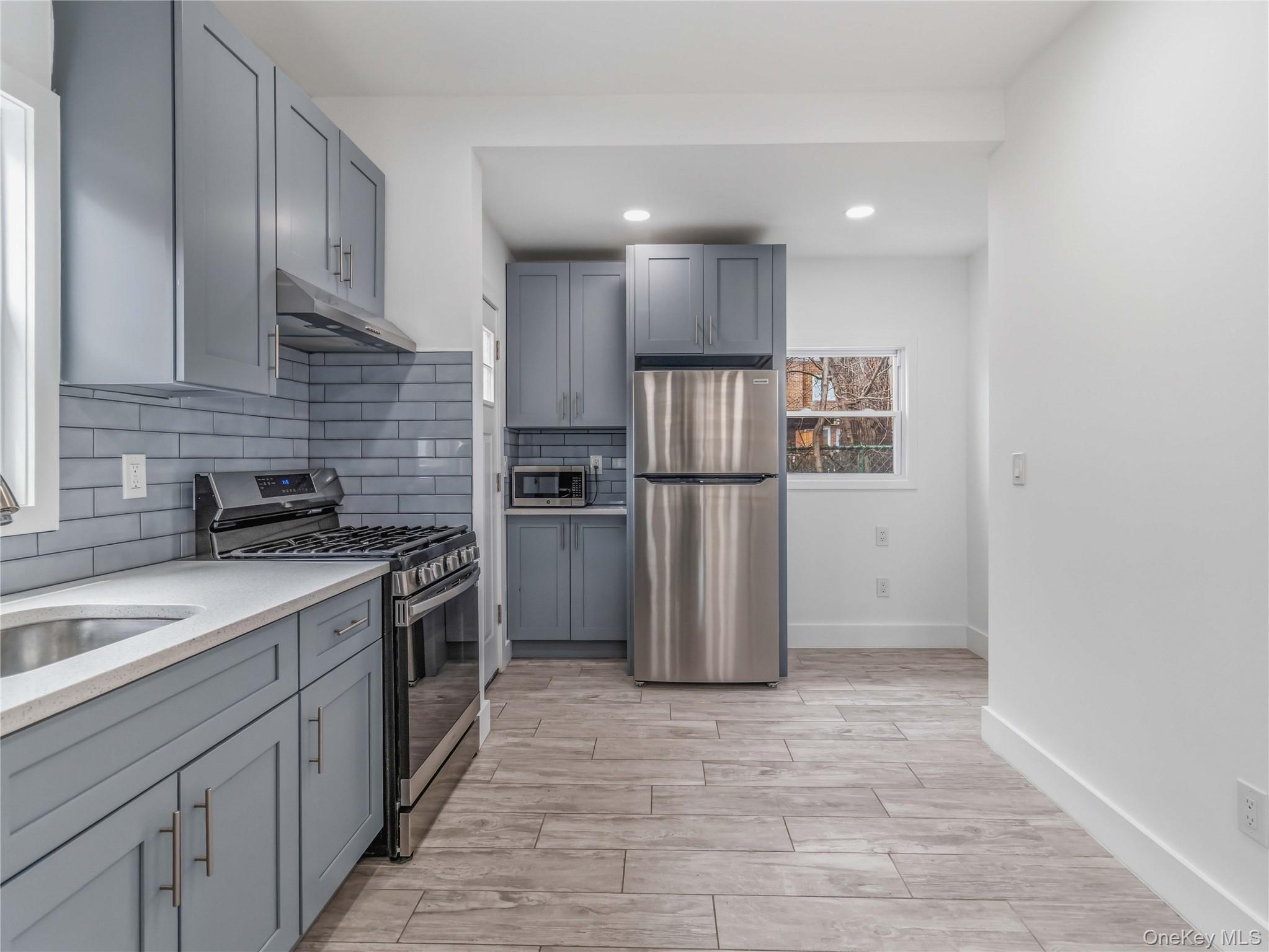Single Family 48th Queens, NY 11105, MLS-1000215-7