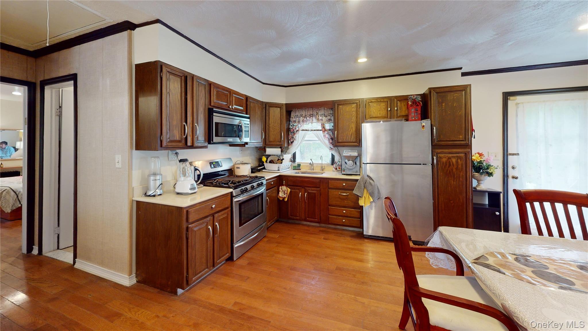 Single Family Crestwood Orange County, NY 10950, MLS-1000218-12