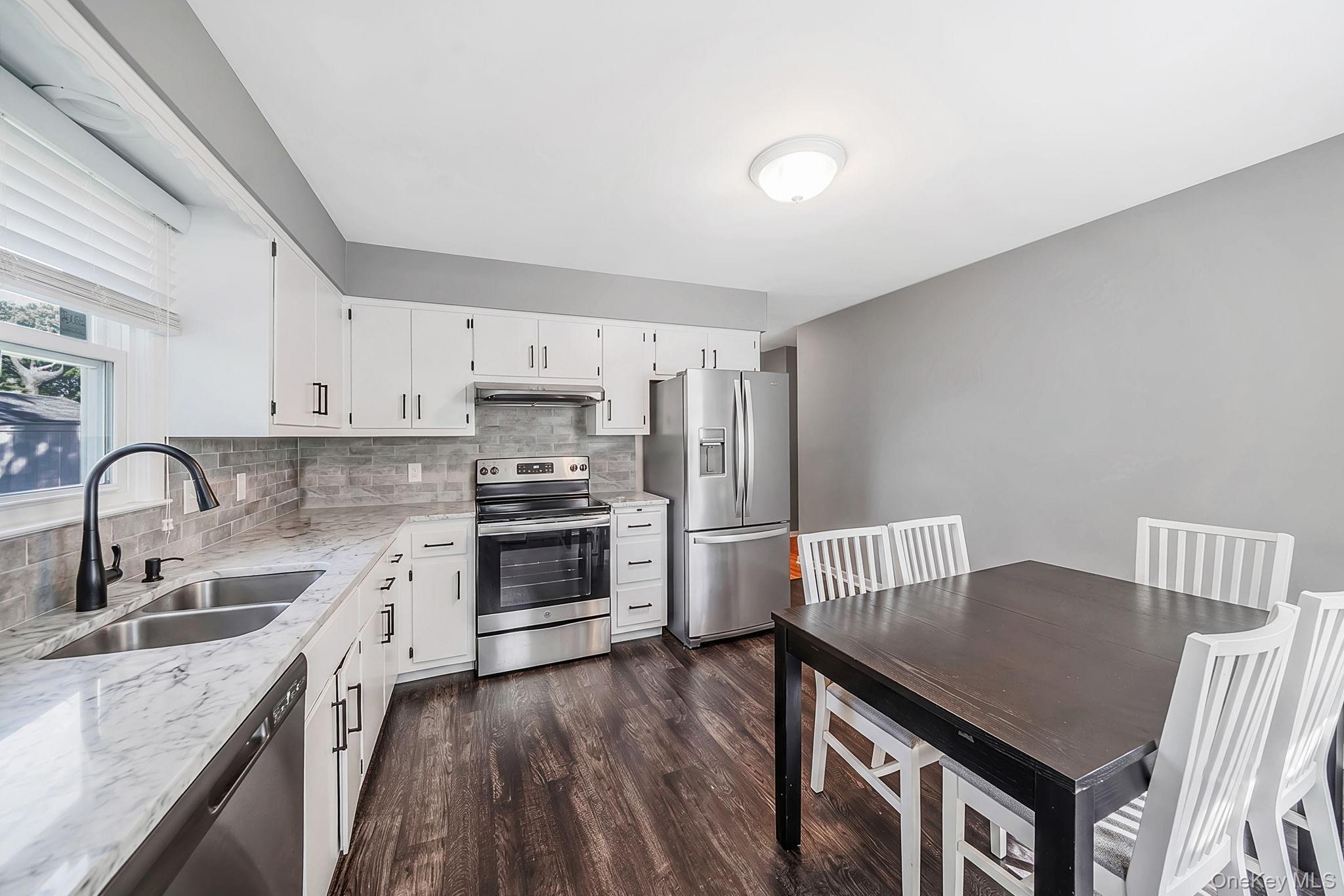 Single Family Crooked Hill Road Suffolk County, NY 11743, MLS-1000232-10