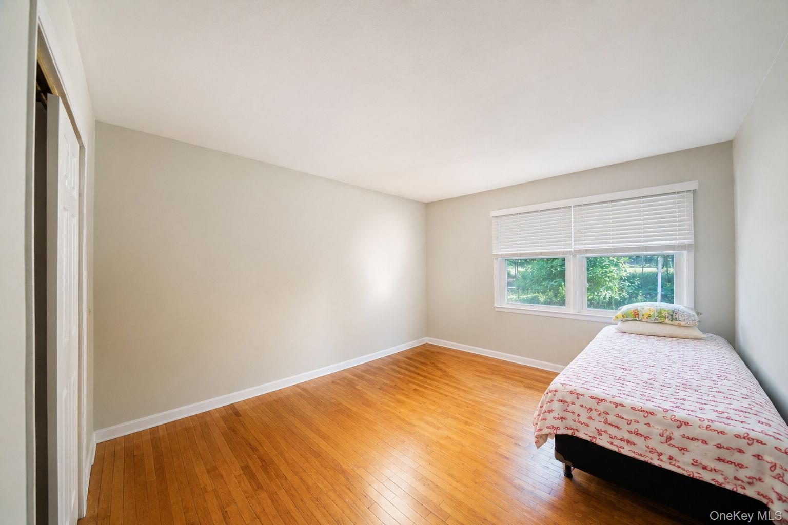 Single Family Crooked Hill Road Suffolk County, NY 11743, MLS-1000232-18