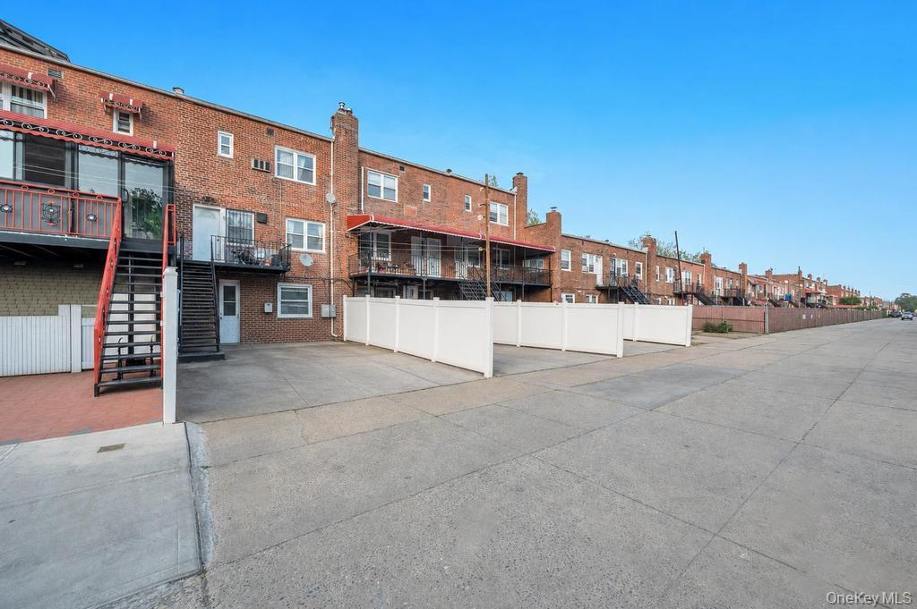 Single Family 84th  Brooklyn, NY 11236, MLS-1000270-33