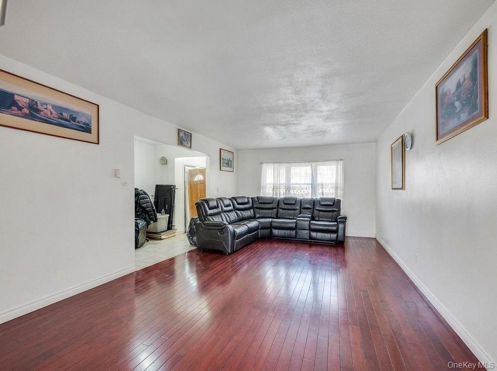 Single Family 84th  Brooklyn, NY 11236, MLS-1000270-8