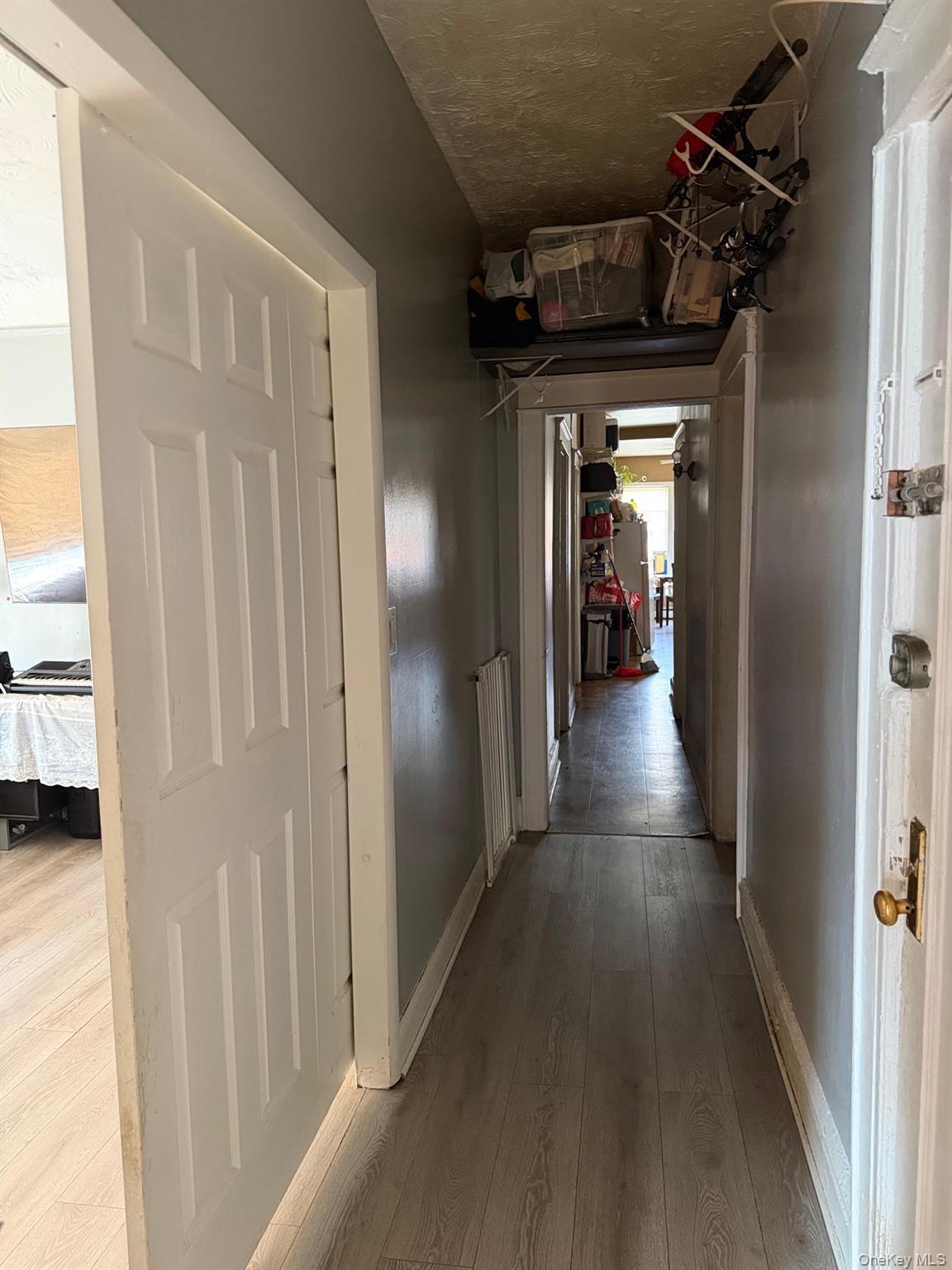 Single Family Saint Peters Bronx, NY 10461, MLS-1000291-9