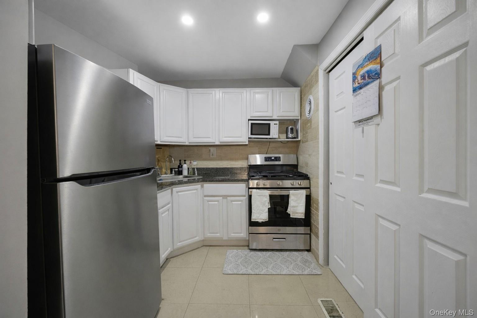 Condo Union Bronx, NY 10459, MLS-1000322-8