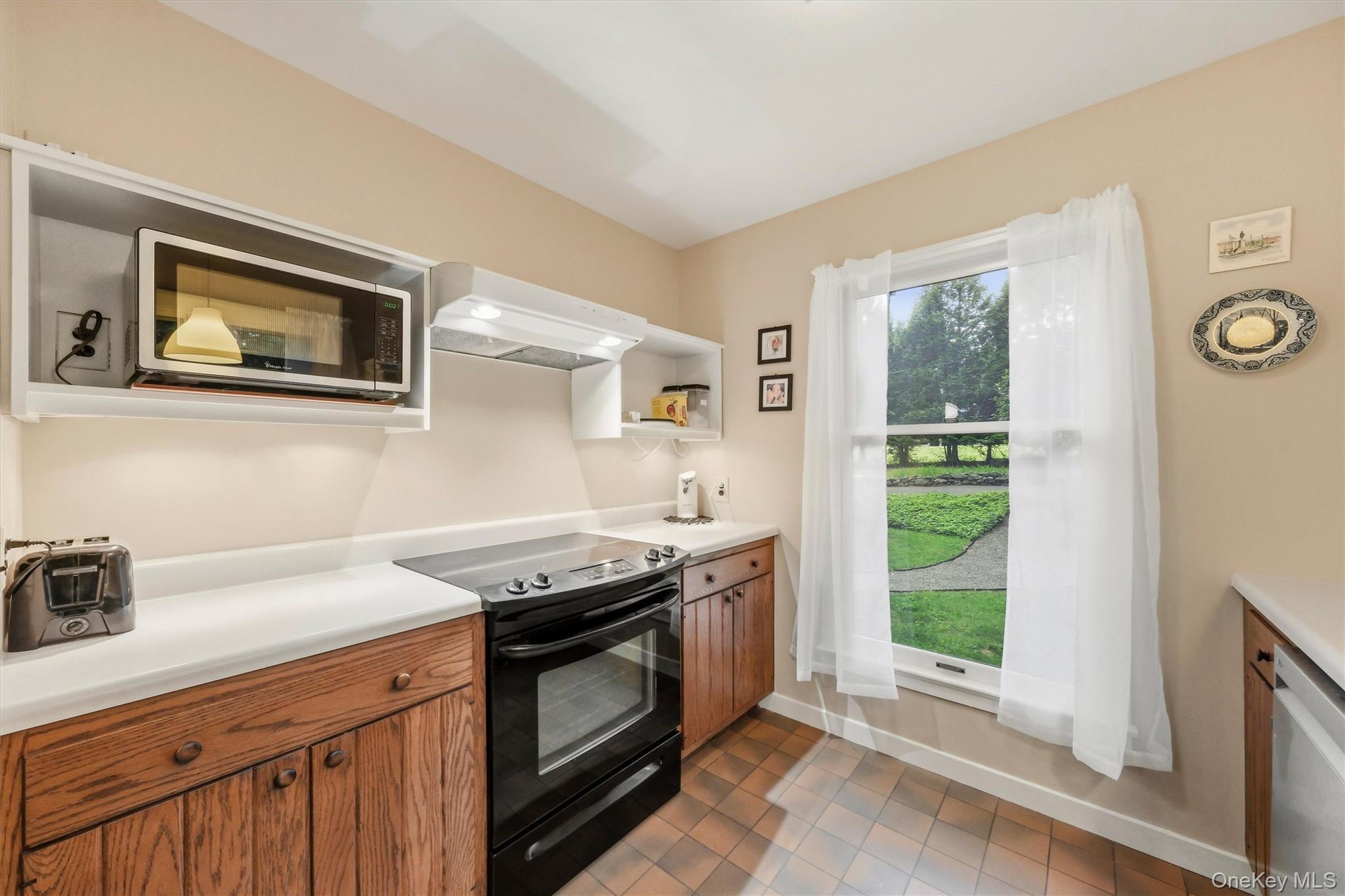 Single Family Route 118  Westchester County, NY 10598, MLS-1000328-12