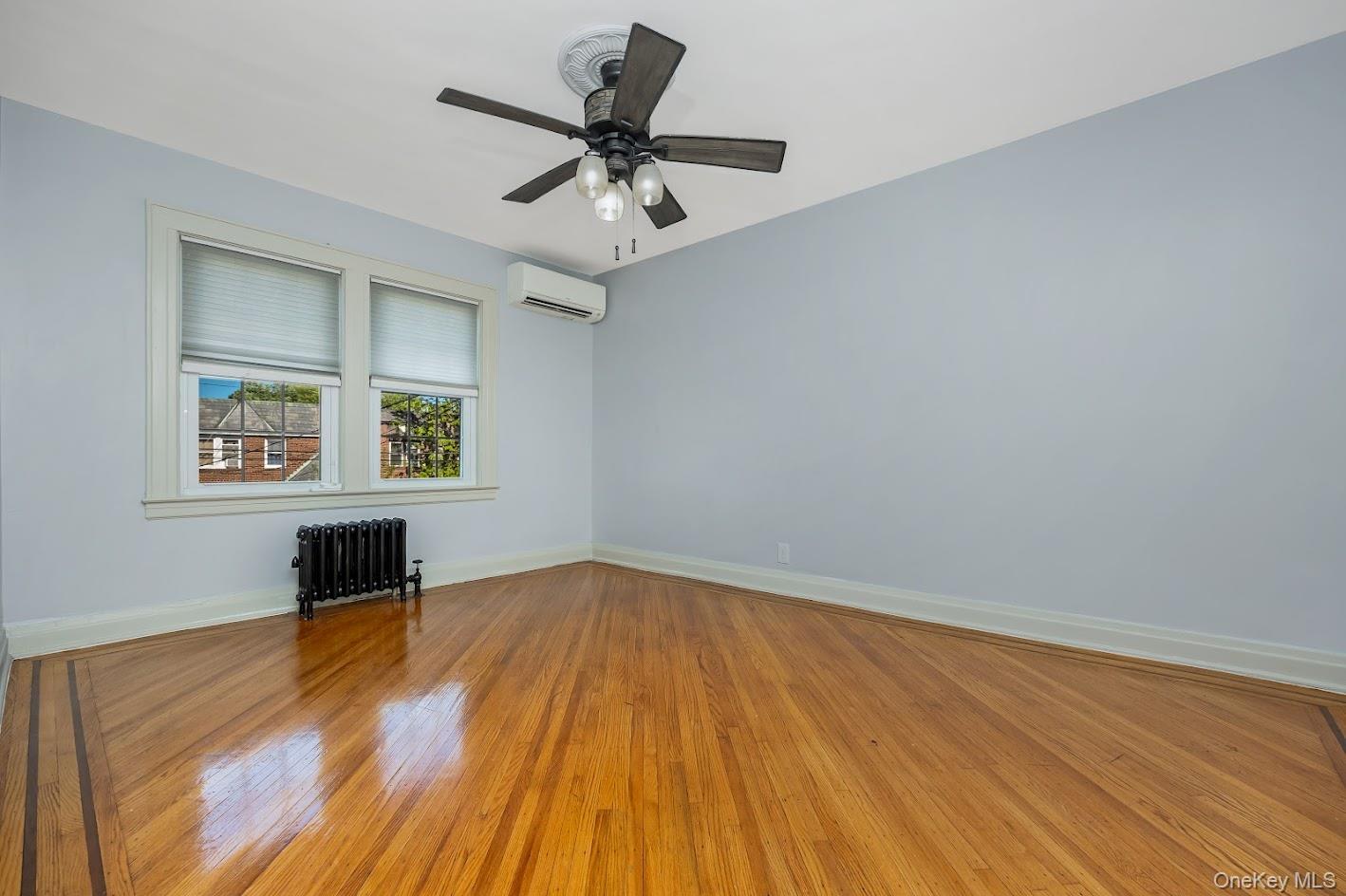 Single Family 198th  Queens, NY 11412, MLS-1000355-10