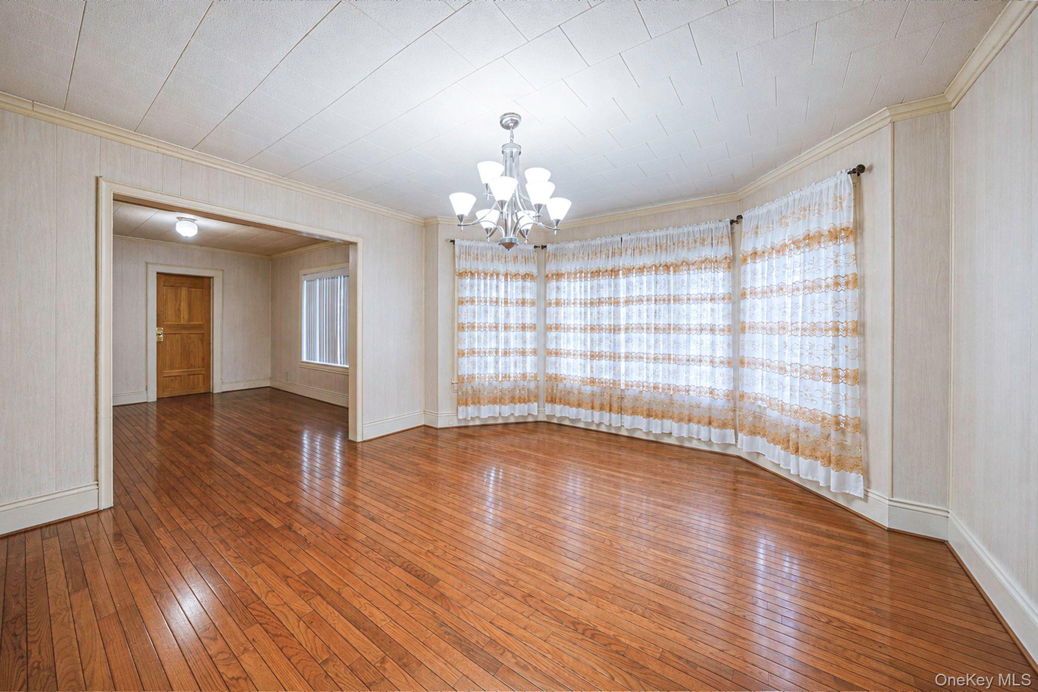 Single Family 139th Queens, NY 11413, MLS-1000381-16