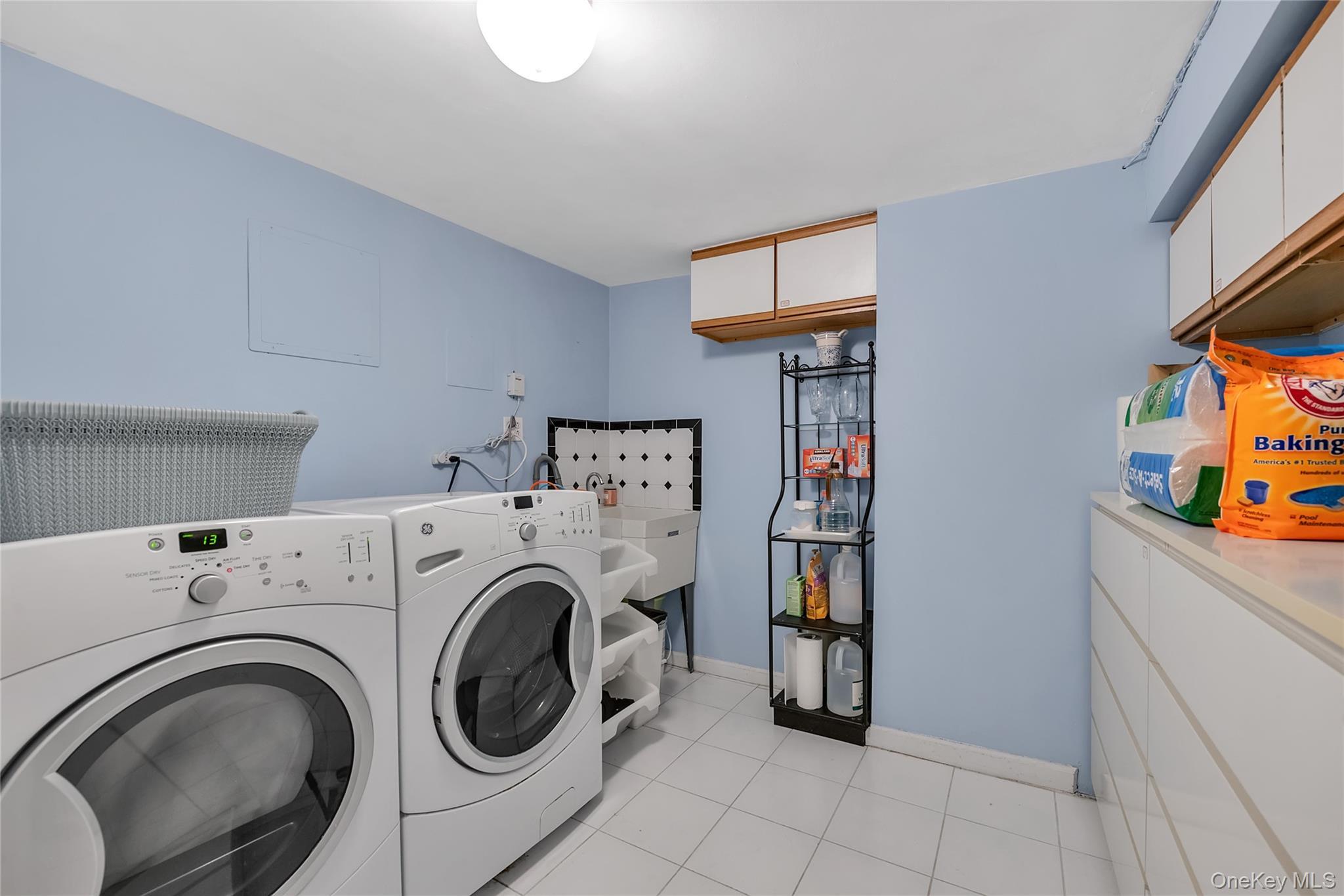 Single Family 150th Street Queens, NY 11357, MLS-1000391-19