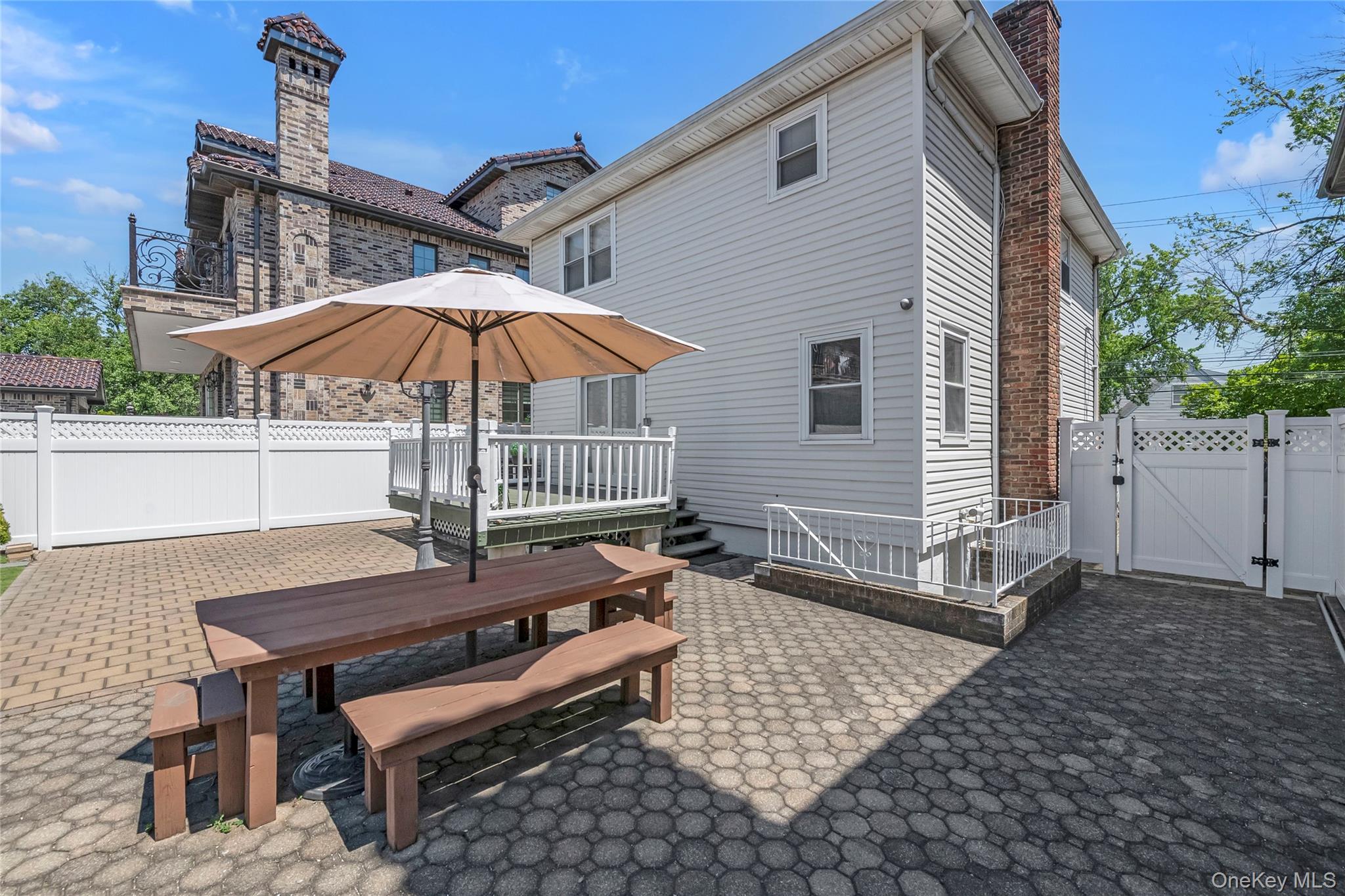 Single Family 150th Street Queens, NY 11357, MLS-1000391-22