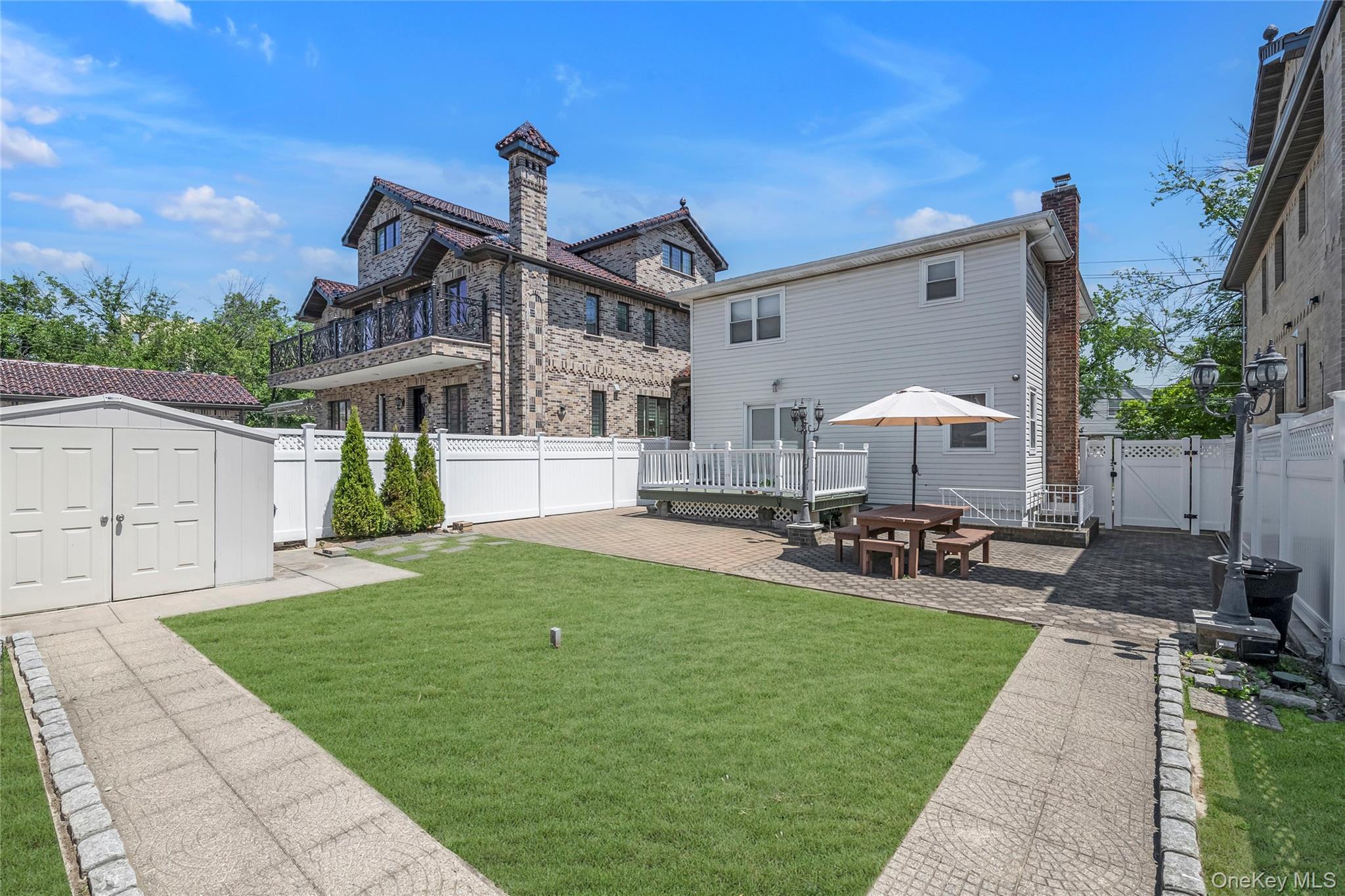 Single Family 150th Street Queens, NY 11357, MLS-1000391-23