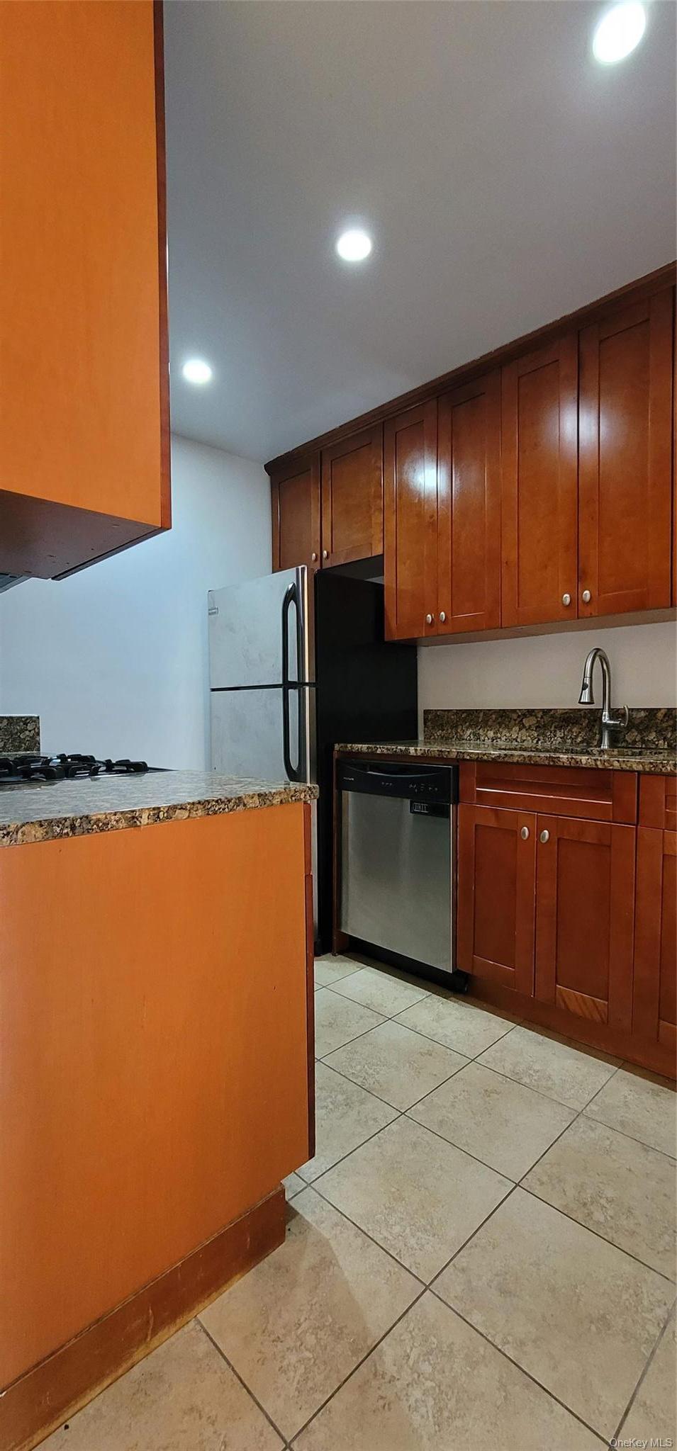 Single Family 62nd Drive  Queens, NY 11374, MLS-1000407-15