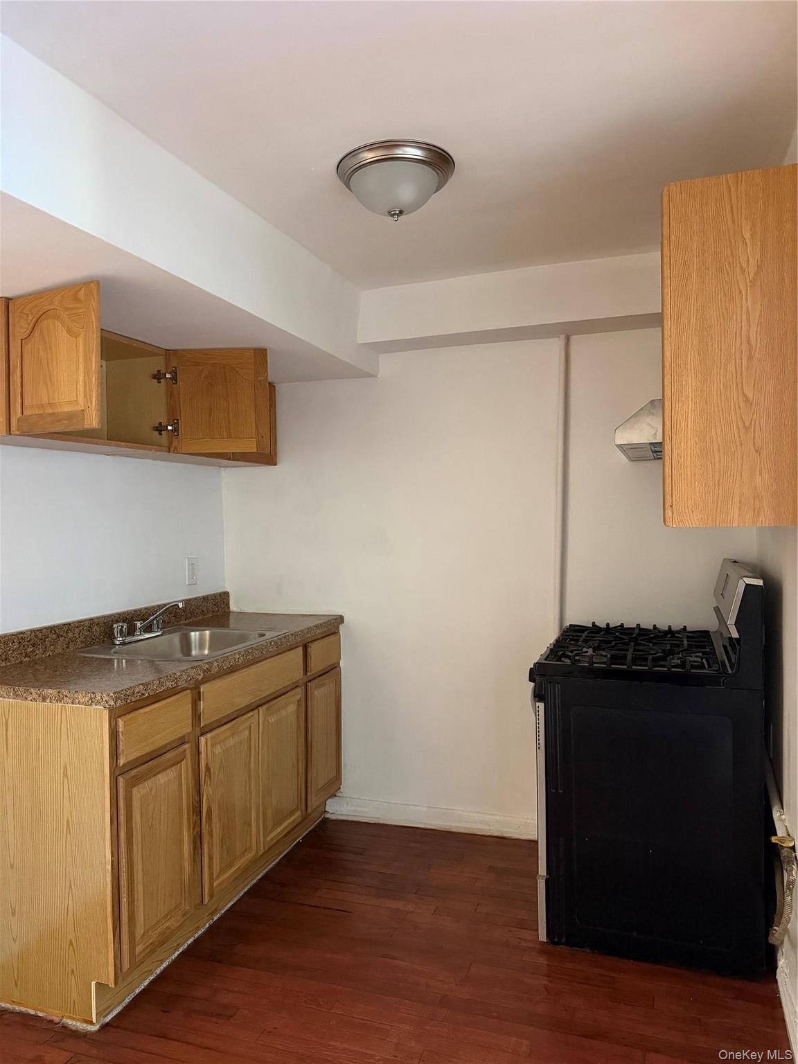 Single Family 62nd Drive  Queens, NY 11374, MLS-1000407-5