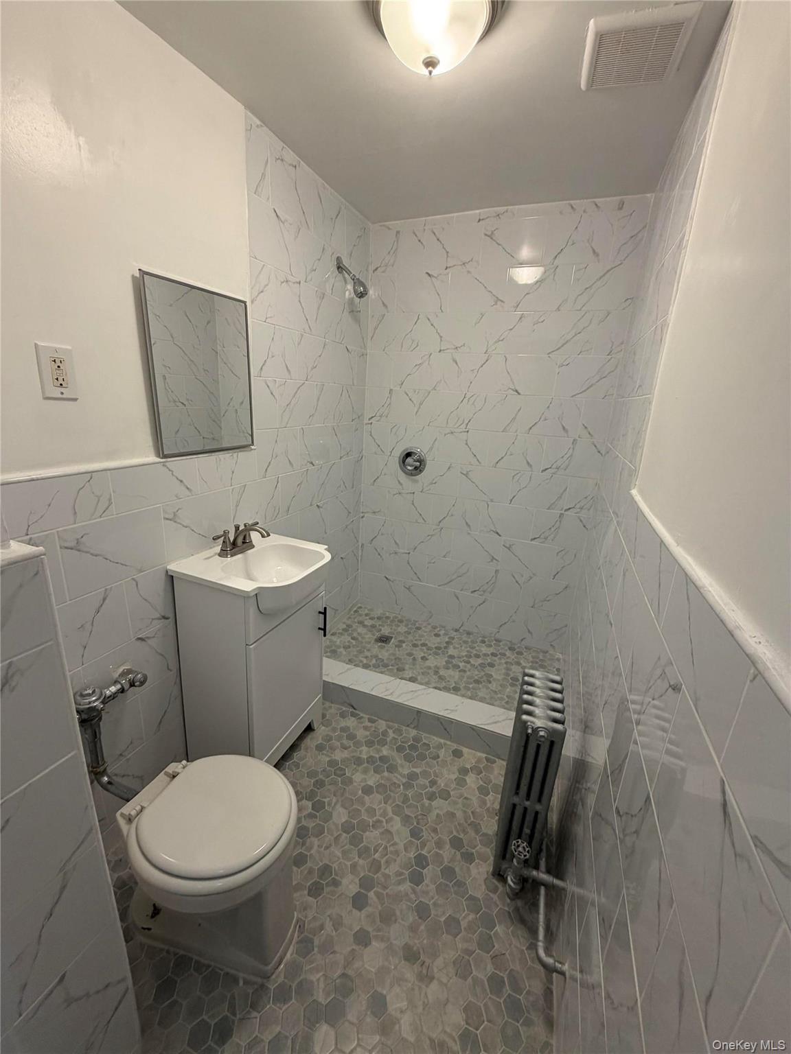 Single Family 62nd Drive  Queens, NY 11374, MLS-1000407-6