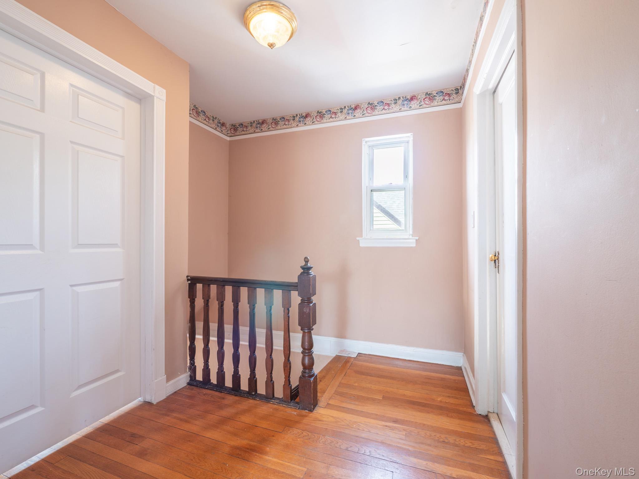 Single Family 180th Street Queens, NY 11366, MLS-1000409-19